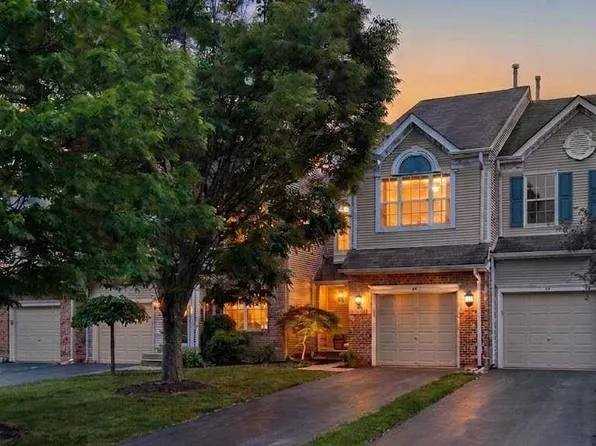 14 Sparrow Walk, Newtown, PA 18940