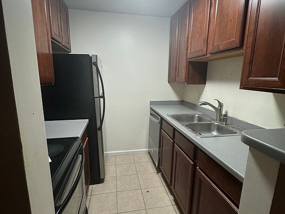 3rd image of 61 Fern Oak Cir APT 103