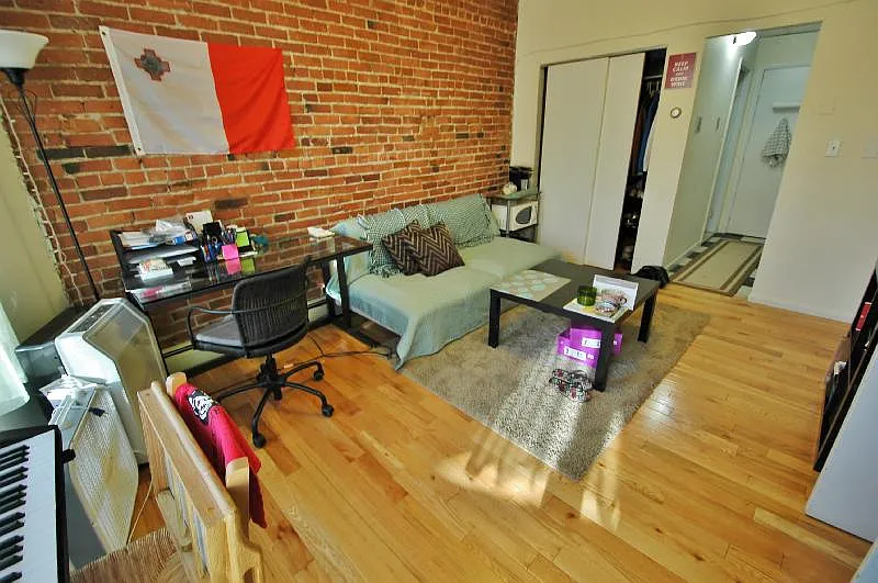 Building Photo - 40 Symphony Rd #5