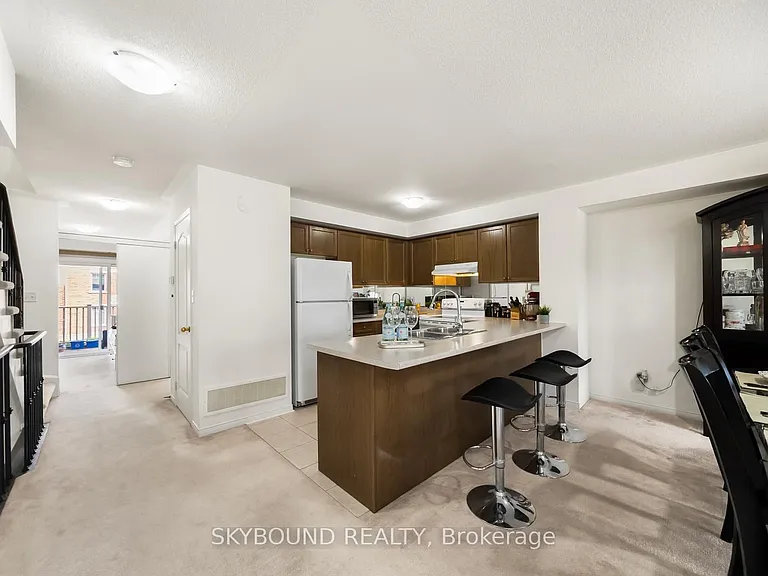 3375 Thomas St #13-14 — Photo 11