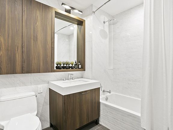 5th image of 470 Dean St #3008