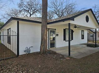 5613 Taylor Rd, River Oaks, TX 76114