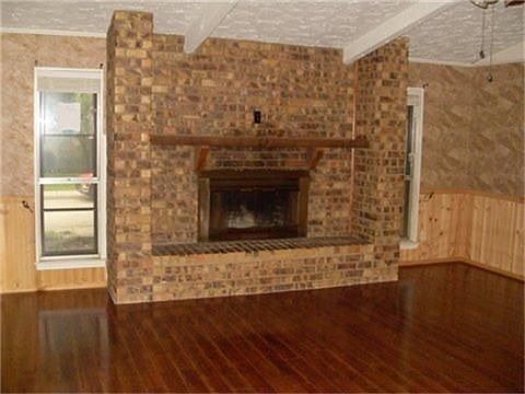 4th image of 1338 Laramie Pl