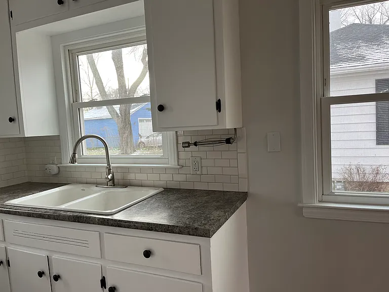 1218 Mohawk Ln — Photo 7