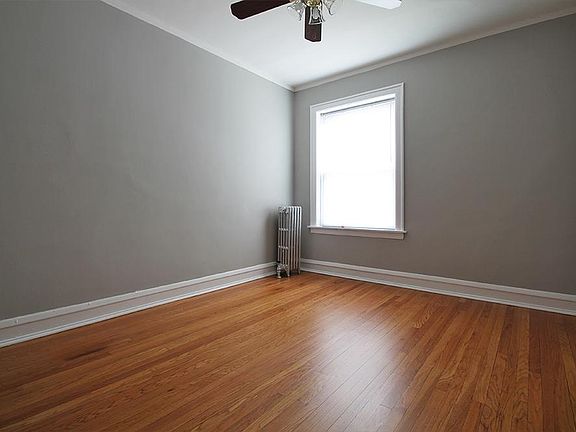 4th image of 816 S Austin Blvd APT 1E