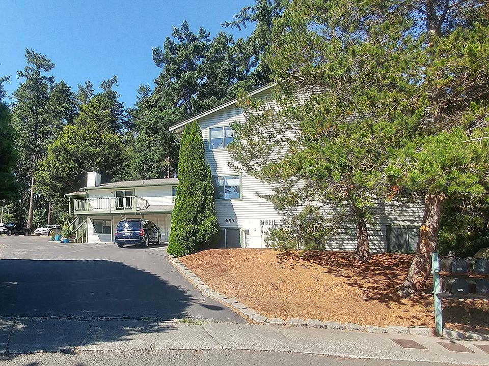 1st image of 697 NW Atalanta Way #203