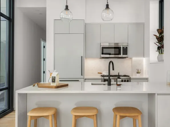 710 Metropolitan Avenue image 1 of 16