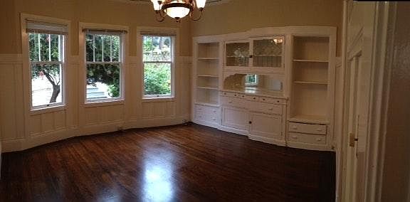 4th image of 1931 Oak St APT 2