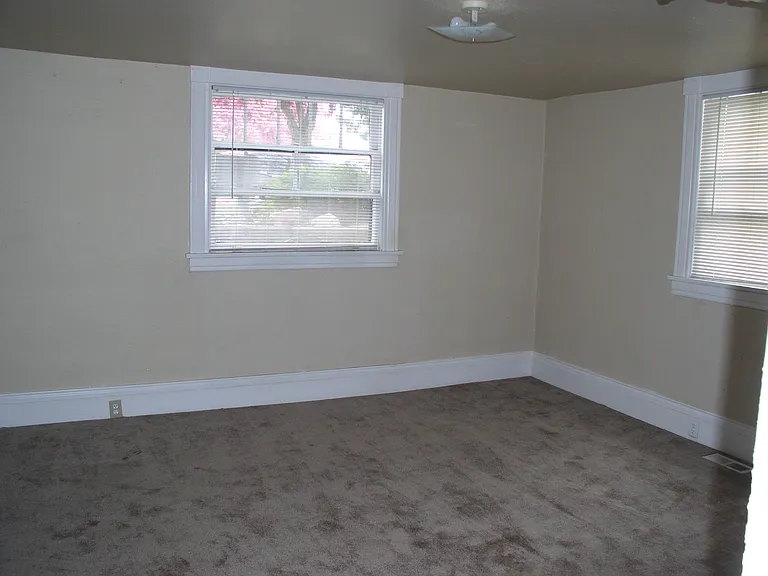 2 Boulder Crescent St #10 — Photo 5