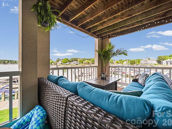 5th image of 18637 Vineyard Point Ln