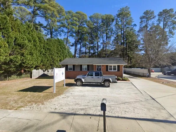 2005 Hope Mills Rd, Fayetteville, NC 28304