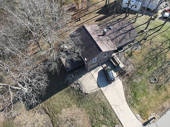 3rd image of 20712 Matterhorn Dr