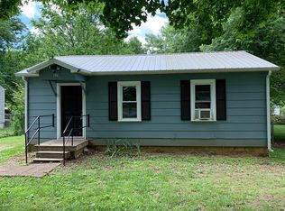 218 Hillwood Rd, Tullahoma, TN 37388