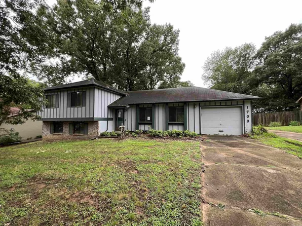 1703 Smoot Dr, Jonesboro, AR 72401