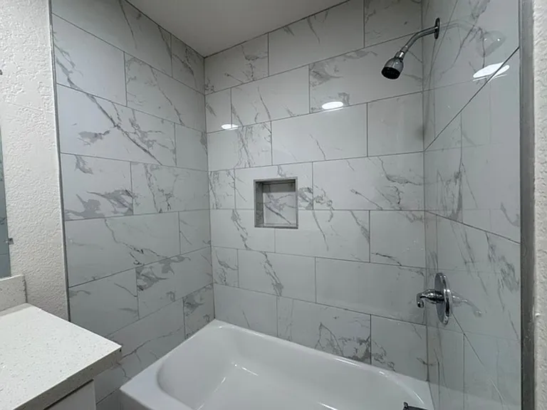 1511 Freeman Ave — Photo 12
