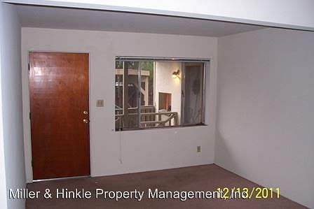 2nd image of 1133 Newhall St APT 2