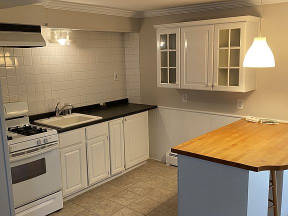 BIG KITCHEN