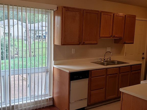 5th image of 4400 Saint William Ct
