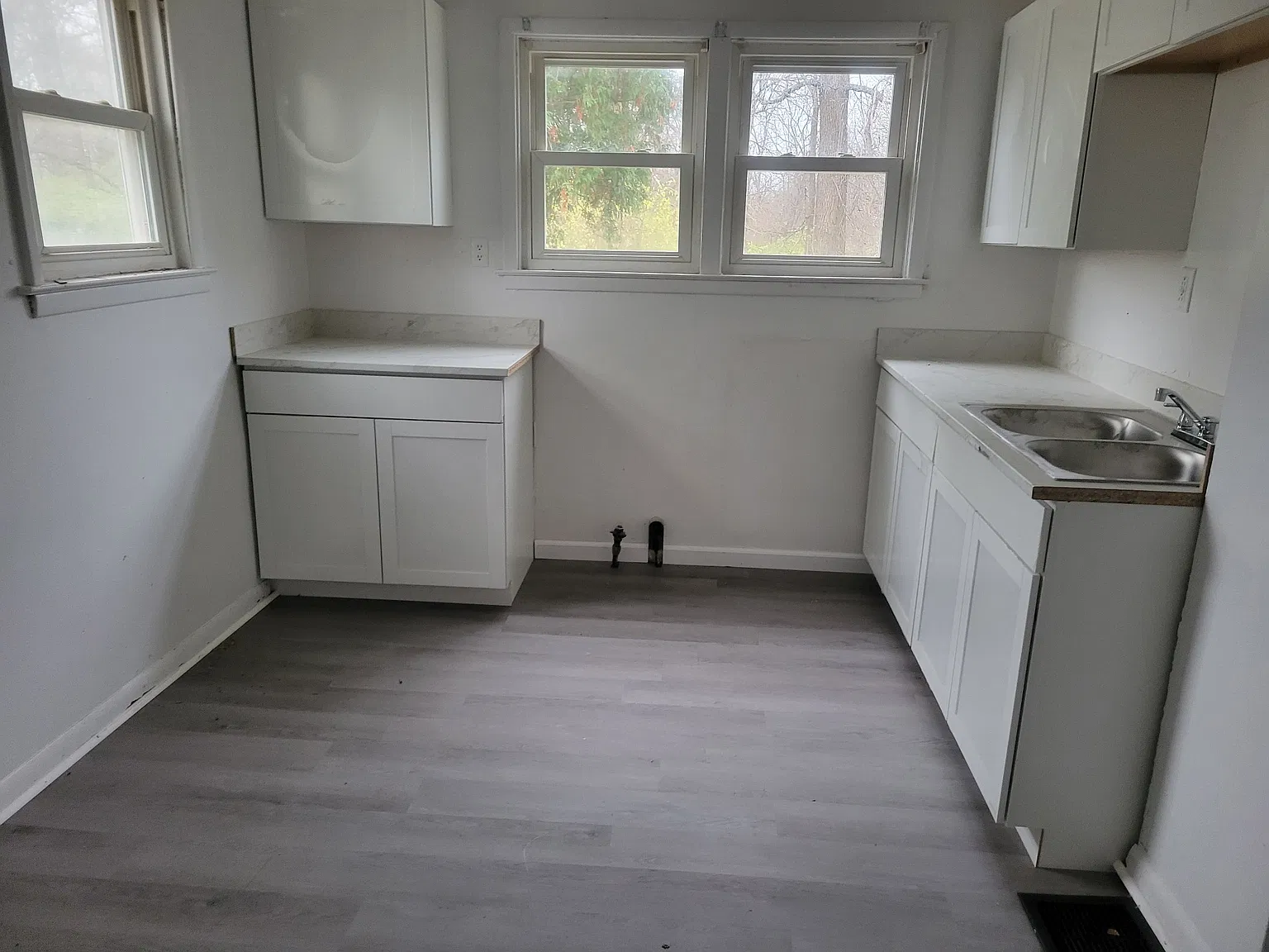 4 bed, 1019 sqft, $1,095 — Photo 2