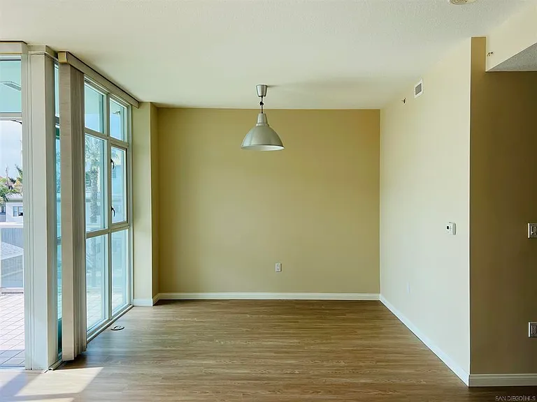 850 Beech St #704 — Photo 9