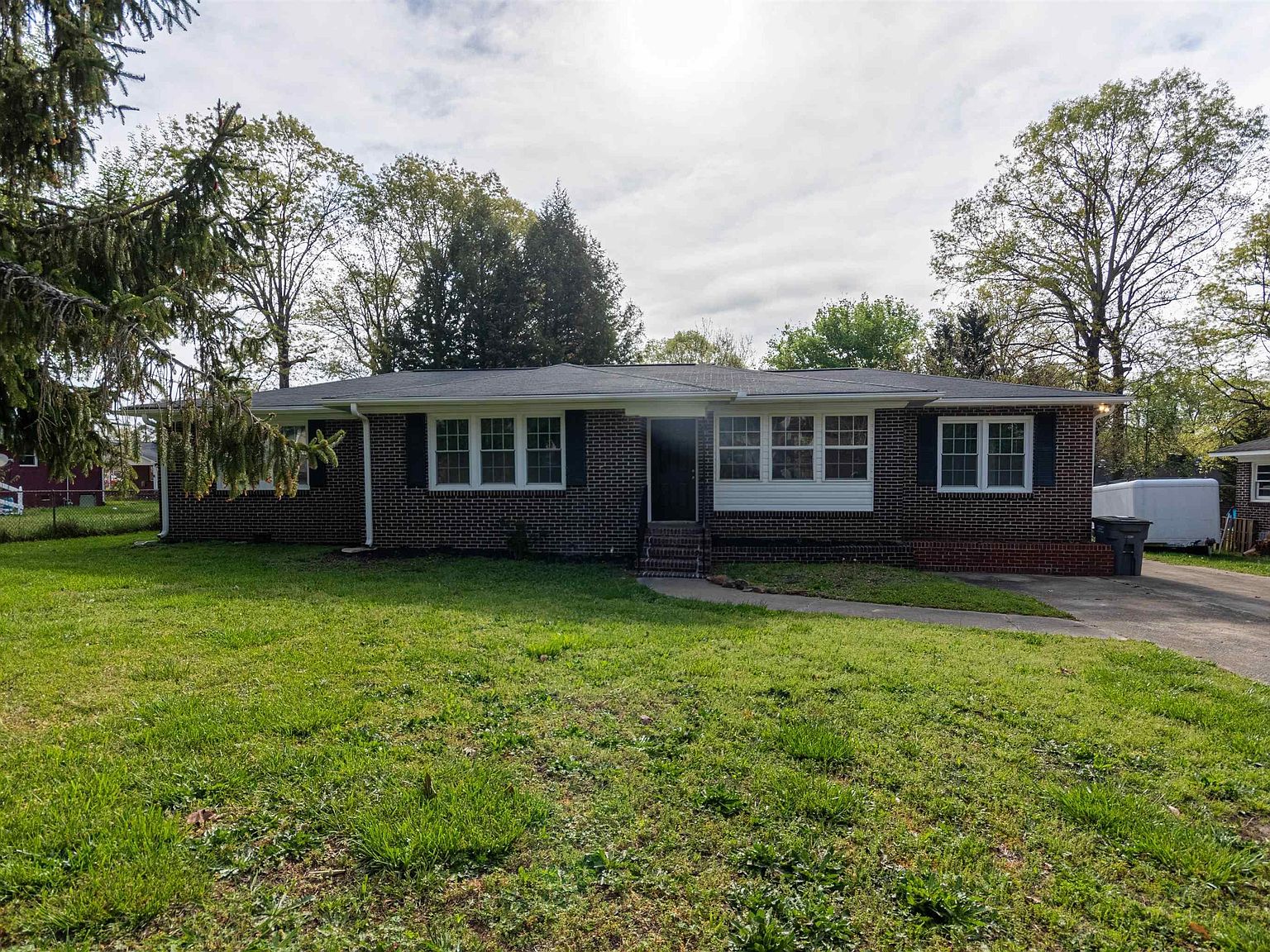 1 Oakdale Dr, Greenville, SC 29617 MLS 1495352 Zillow