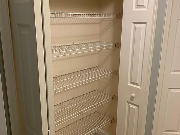 5th image of 8702 Meadow Wood Ct