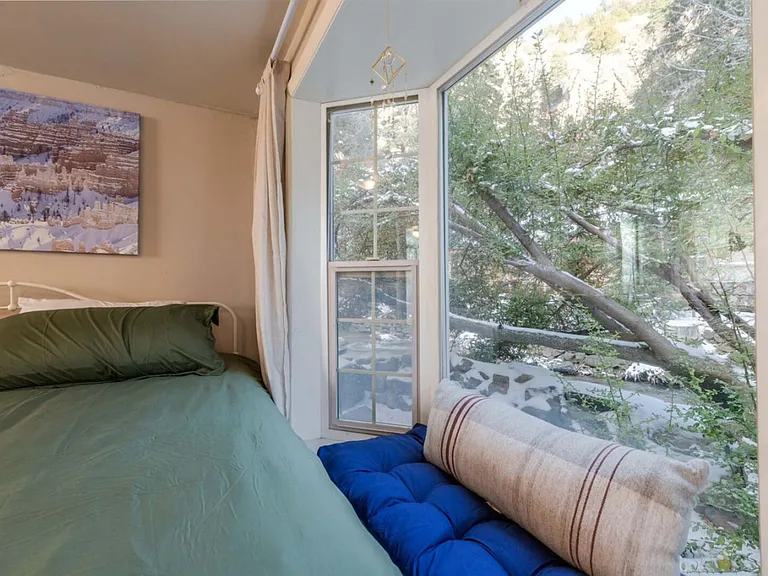 S Maxfield Dr — Photo 7