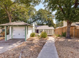 422 N Montreal Ave, Dallas, TX 75208