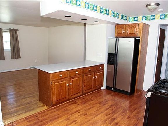 4th image of 1704 Bristol Ave NW