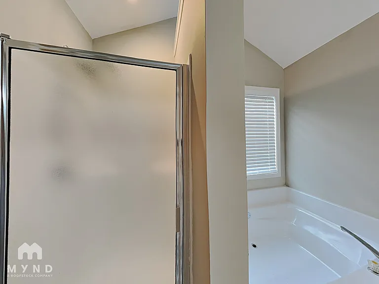 205 Ivy Ct — Photo 15