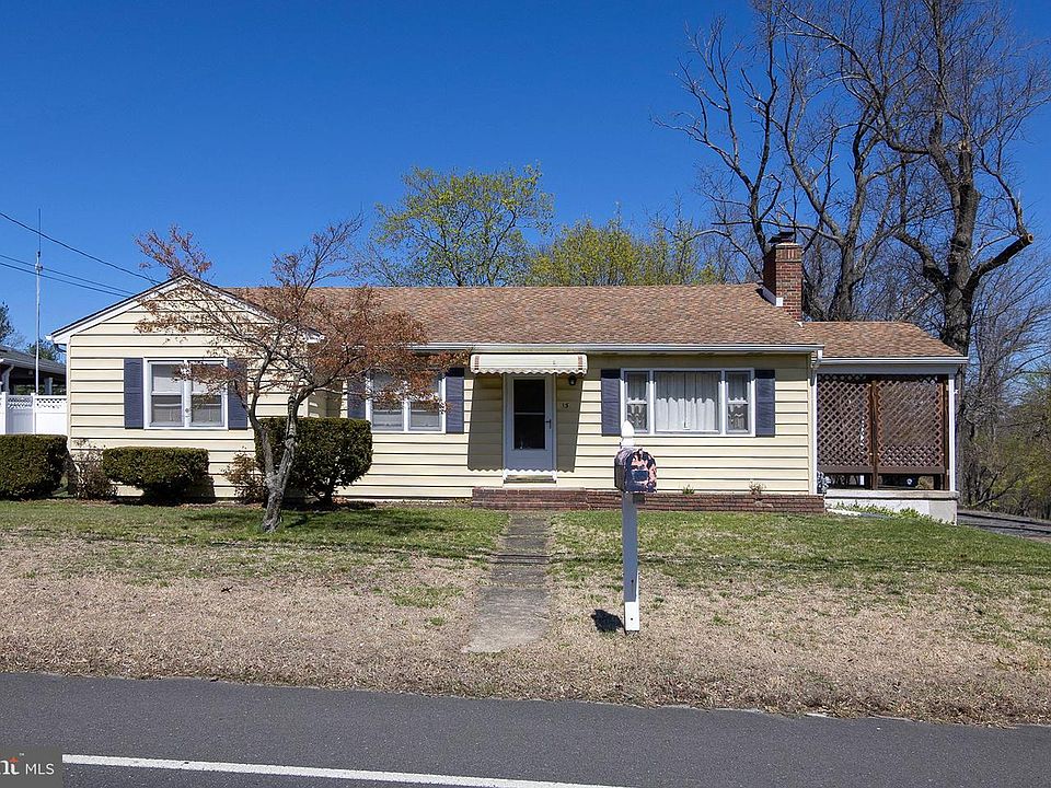 1st image of 13 Cedar Brook Rd