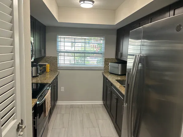 (undisclosed Address), Jacksonville, FL 32211