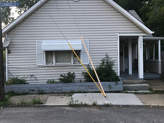 2nd image of 1790 Lamoille Ct