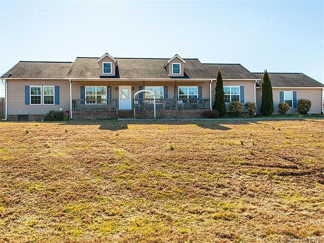 1st image of 70 Lone Laurel Trl