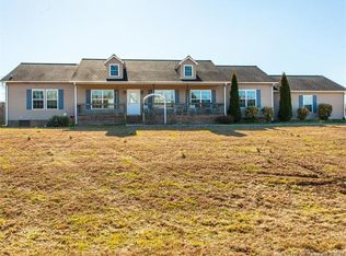 70 Lone Laurel Trl, Hendersonville, NC 28792
