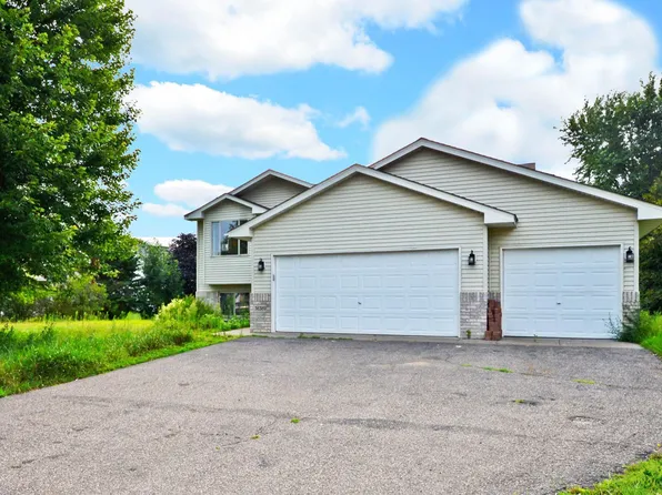 38389 Coventry Dr, North Branch, MN 55056