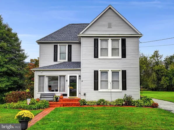 9 Wolf Ave, Reisterstown, MD 21136