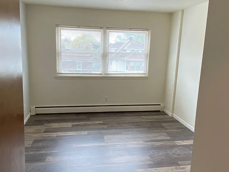 3200 Emerson Ave S — Photo 7