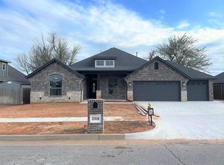 12008 SW 46th St, Mustang, OK 73064