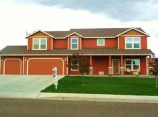3004 S Highlands Blvd, West Richland, WA
