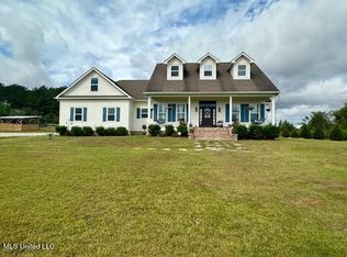 50 Clear Sky Dr, Carriere, MS 39426