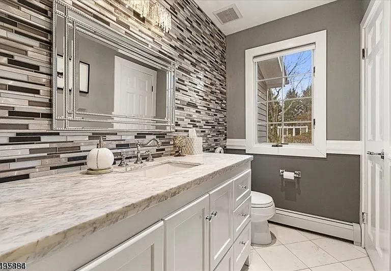 167 Douglas Rd — Photo 10