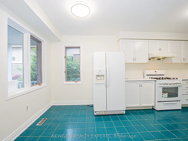 2878 Rainwater Dr — Photo 15