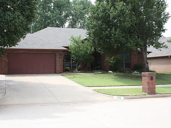 2nd image of 720 Villa Ave