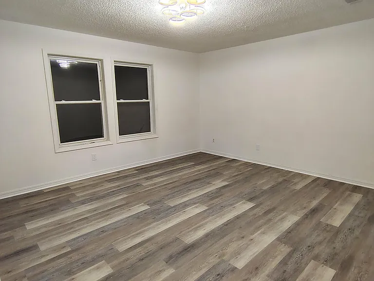 3129 Glen Flora Way — Photo 6