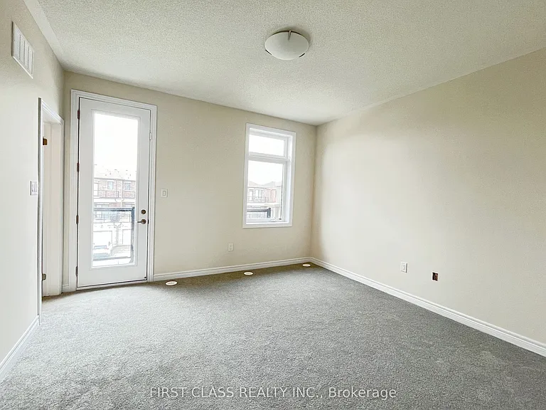 33 Mumbai Dr — Photo 14