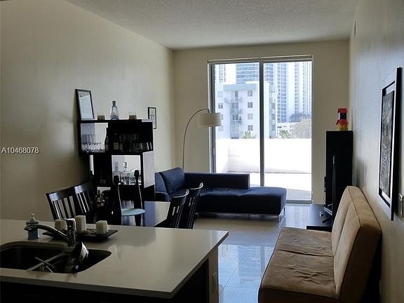 3rd image of 333 NE 24th St APT 512