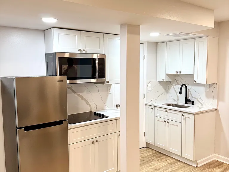 7655 Wolford Way — Photo 8