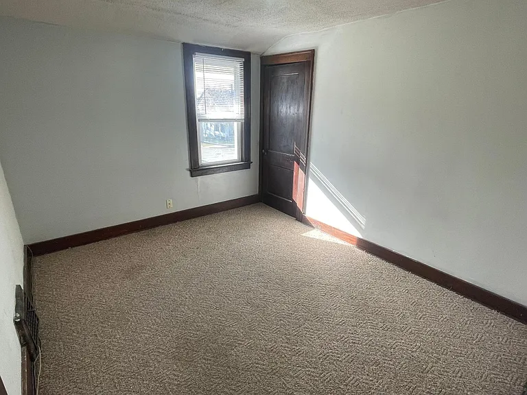 306 Dawes St — Photo 12