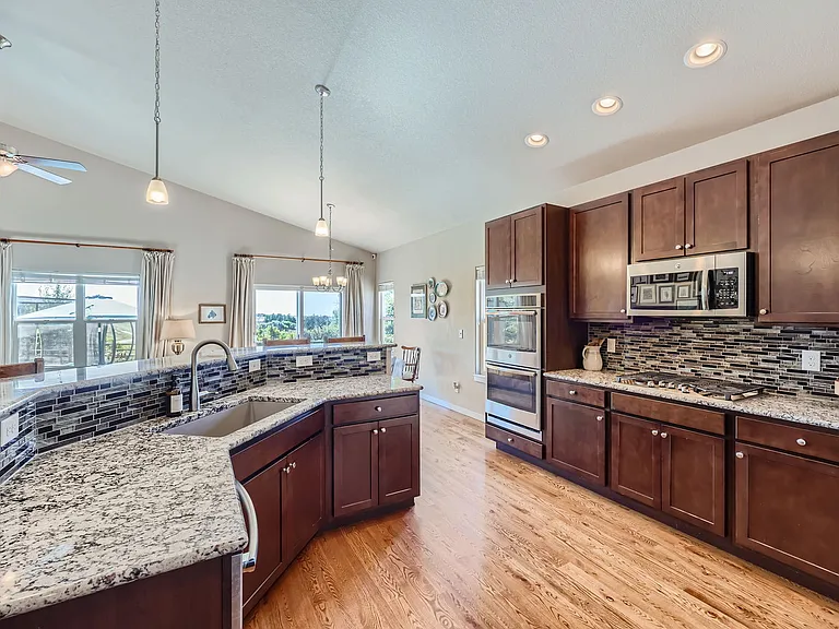 1705 Sandy Shore Ln — Photo 8